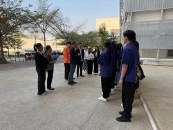 20250201151345.jpg - ท่านรองนายกให้โอวาทพร้อมให้กำลังใจนักเรียนชมรม TO BE NUMBER  ONE โรงเรียนเทศบาล๔ (เพาะชำ)เดินทางข้าร่วมการประกวดเยาวชนต้นเเบบเก่งเเละดี | https://tor4.ac.th/