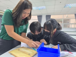 20250201152454(4).jpg - นักเรียนสาขาเตรียมวิศวกรรมศาตร์โรงเรียนเทศบาล ๔ (เพาะชำ) โครงการส่งเสริมการเรียนรู้เตรียมวิศวกรรมศาสตร์ | https://tor4.ac.th/