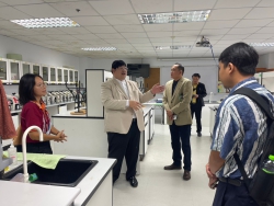 20231031182952.jpg - ผู้อำนวยการยกคณะหารือ มทร.อีสาน  | https://tor4.ac.th/