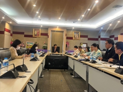 20231031183044.jpg - ผู้อำนวยการยกคณะหารือ มทร.อีสาน  | https://tor4.ac.th/