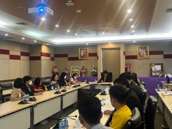 20231031183058.jpg - ผู้อำนวยการยกคณะหารือ มทร.อีสาน  | https://tor4.ac.th/